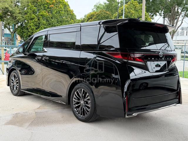 BLACK LEATHER 2023 Toyota VELLFIRE 2.4 Z PREMIER - 2