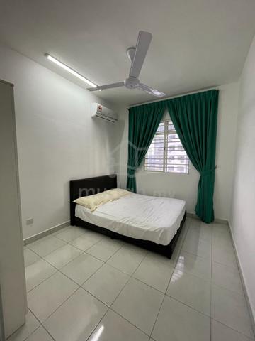 Medium room for RENT [FEMALE ONLY] 1