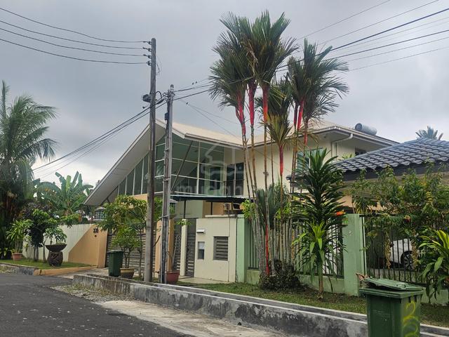 Taman Khidmat , Jalan Lintas , Bungalow 1