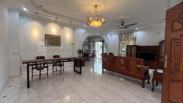 2 storey SemiD, Island Glades,Greenlane 1