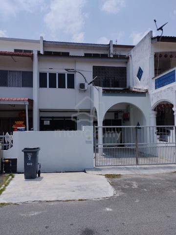 Room/Master Bedroom For Rent Near Hospital Melaka & University Manipal 1