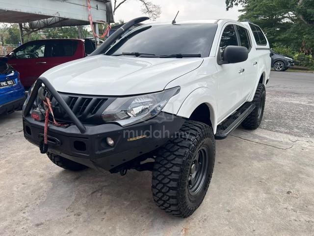 MITSUBISHI TRITON 2.4 (AUTO) Year 2017 - 1