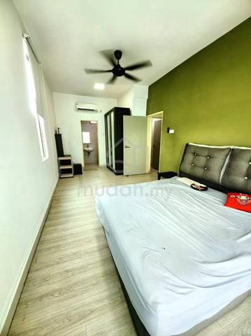 Parc Regency 1