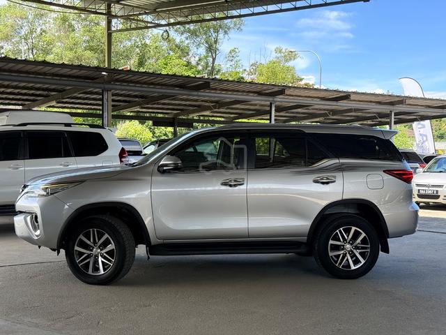 2019 Toyota FORTUNER 2.4 VRZ 4X4 2GD-FTV (A) - 2