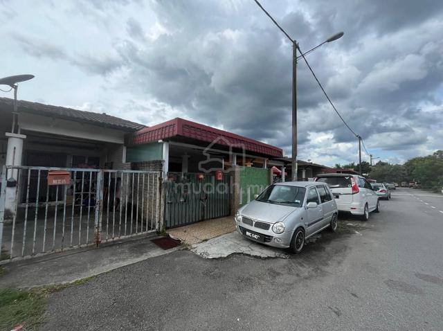 1- Storey Terrace Bandar Tasik Kesuma Fasa 7 Semenyih 1