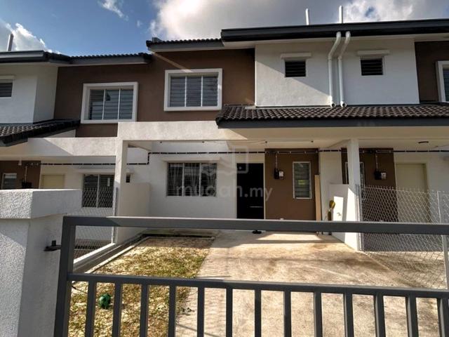 SEWA Double Storey Caledonia Bestari Jaya With Table Top FOR RENT 1