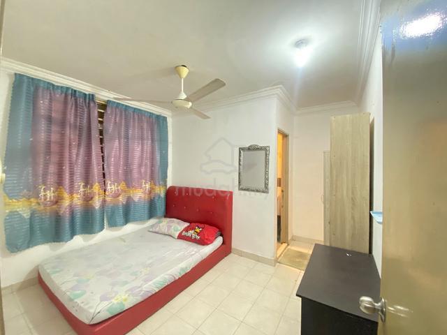 Master Bedroom 1