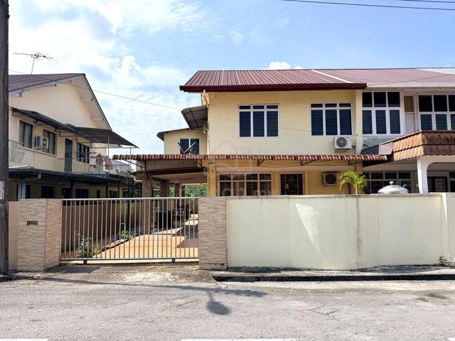 CORNER, Double Storey, ROCK ROAD 1
