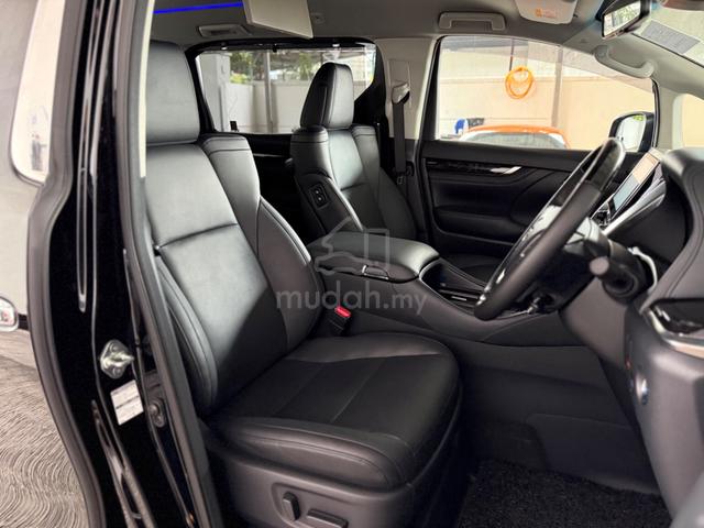 Recon 2023 Toyota Alphard 2.5 SC **Roof Monitor** - 5