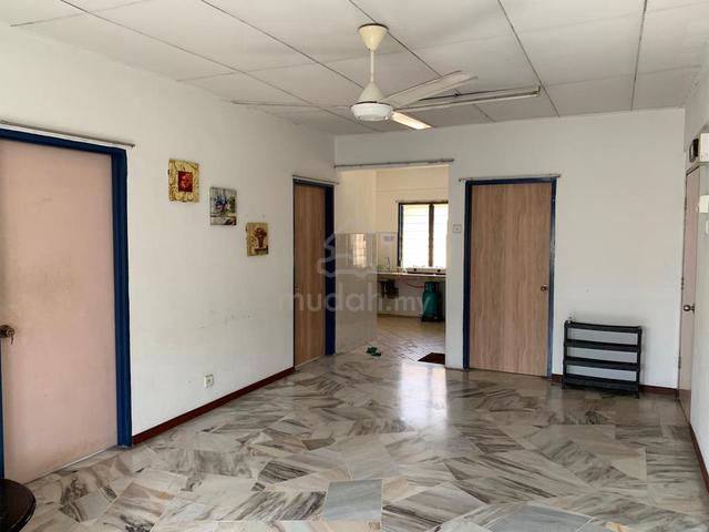 Flat PKNS Seksyen 7 Shah Alam 1