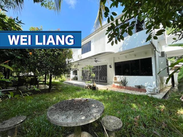 2 Bungalow [7690sf] PEACEFUL ENVIRONMENT l 6 BEDDER l Jesselton 1