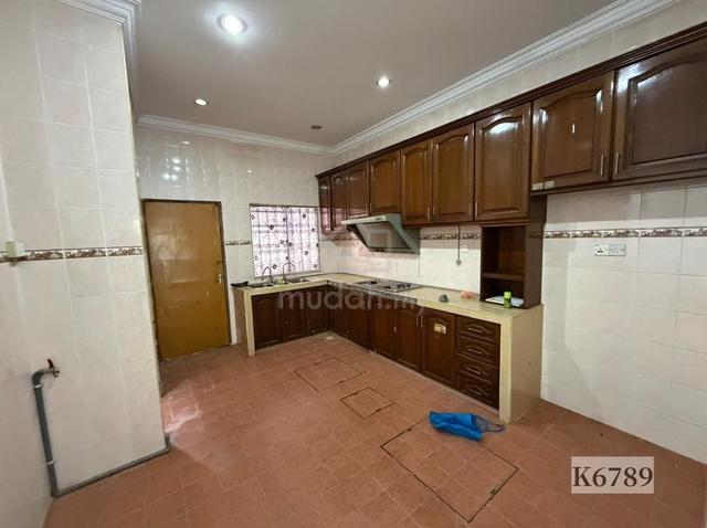 Partly Renovated & Furnished Fully Extended 2 Sty Taman Sejati Klang 1