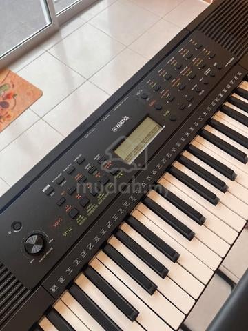 Keyboard for sale!! - photo 3 of 3