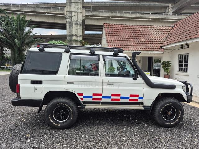 1995 Toyota LANDCRUISER 3.0 (A) - 2