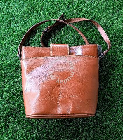 Bonia Authentic limited leather handbag - Bags & Wallets for sale in  Butterworth, Penang