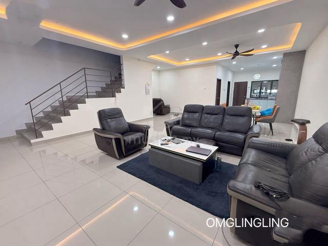 Telok Gadong Besar Klang Renovated Double Storey 1