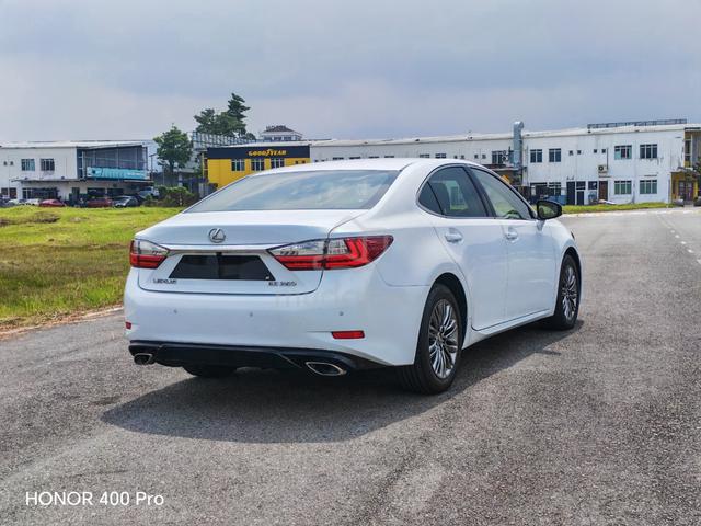 2016 Lexus ES250 2.5 LUXURY FACELIFT (A) - 5
