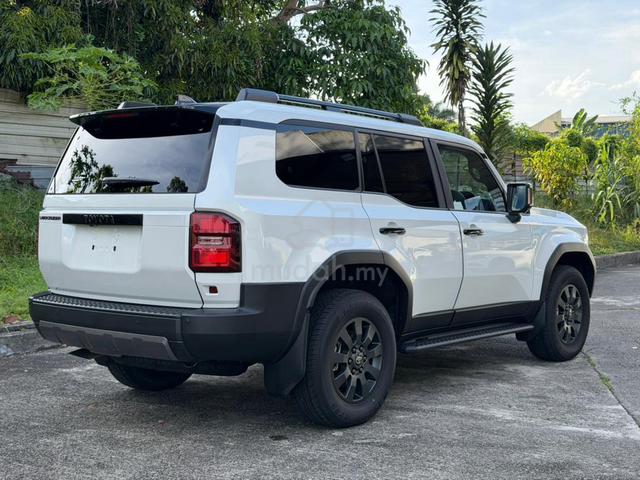 2024 Toyota LANDCRUISER 2.8 250 ZX Like New Car - 5