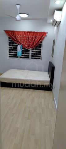 Single/Medium/Master Room,Female,Putra Suria Resident,2min Cheras LRT 1