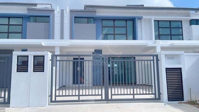 Double Storey 24x70 # Taman Austin Duta Seri Austin Johor Bahru 1