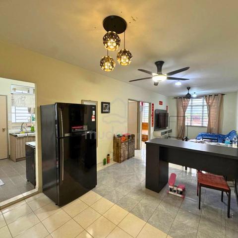 Putatan Platinum Apartment 1