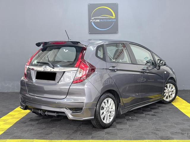 Honda JAZZ 1.5 S / F/SERVICE HONDA / L/MILEAGE GK5 - 3