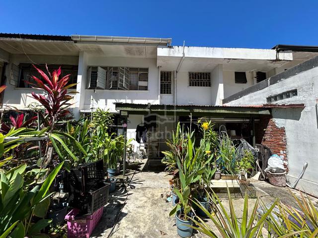 2 Storey Intermediate Terrace House in Likas / Jalan Tuaran 1