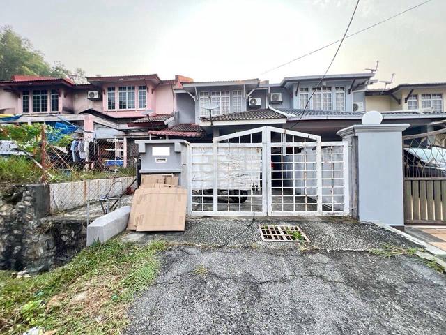 Double Storey, Taman Lestari Perdana (LP 8) @ Seri Kembangan 1