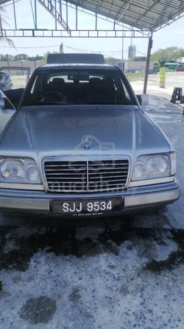 1995 Mercedes Benz 260E 2.6 (A) - 1