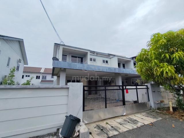 ‼️Double Storey Lahat Intermediate Corner For Rent‼️ 1