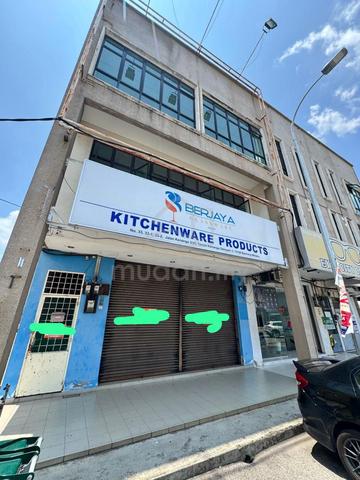 HOT AREA MAINROAD 3 Storey Shoplot Kampung Lapan Bachang Ong Kim Wee 1