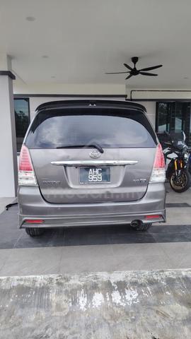 Toyota Innova 2.0 G (AT) - 2