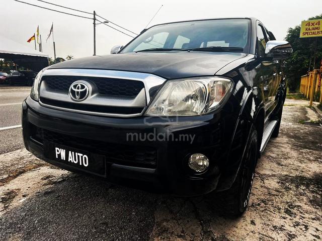 Toyota HILUX 2.5(M)VIGO D/C G D4D 5spd 4X4 pickups - 2