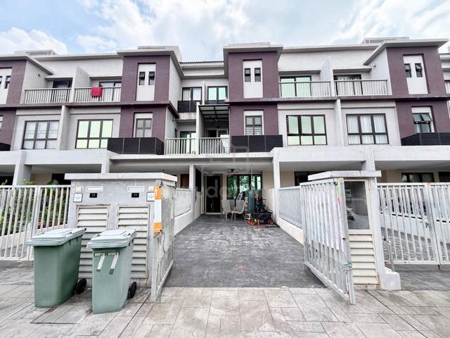 FACING OPEN CANTIK 2 Storey Townhouse, The Strata Bandar Puteri Bangi 1