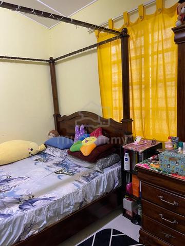 Bilik Sewa Wanita 1