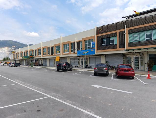 Lot Kedai 2 Tingkat Baharu - Nilai- CCC telah diperolehi 1