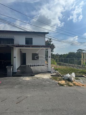 Corner Lot Taman Intan Simpang Renggam Johor Fully Renovated 1