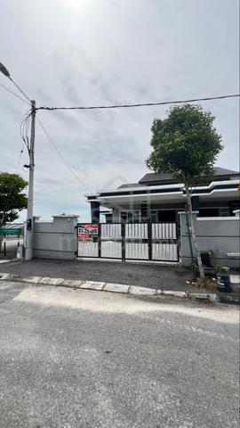 Rumah Teres Setingkat Taman Emas Bidor 1