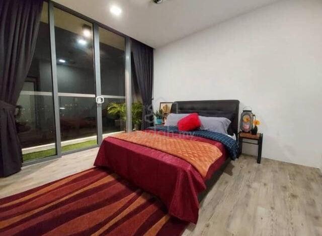 LakeFront Residence 1