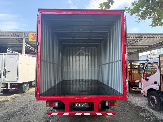 Isuzu NPR81UKH 3 Ton 17 Kaki Corrugated Box 7500KG - photo 3 of 6