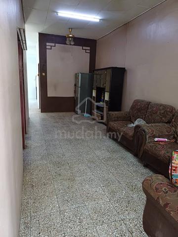 Rumah Teres Setingkat Untuk Dijual di Lunas 2