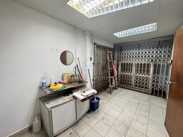 Melaka Ong Kim Wee Freehold 2 Storey Shoplot Below Bank Value 1