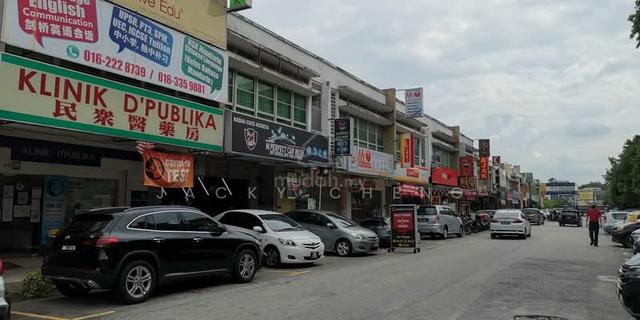 [Move in Condition] 1st Floor at J Avenue, C180, Cheras Traders Square 1