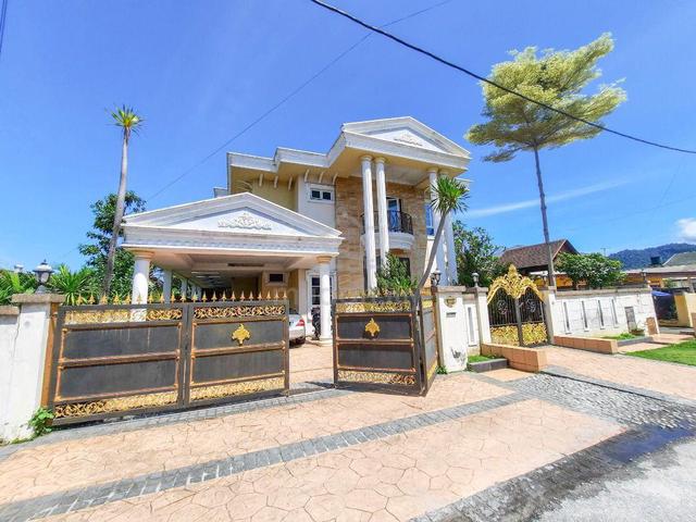 EXCLUSIVE 2 Storey Bungalow Kg Melayu Ampang 1