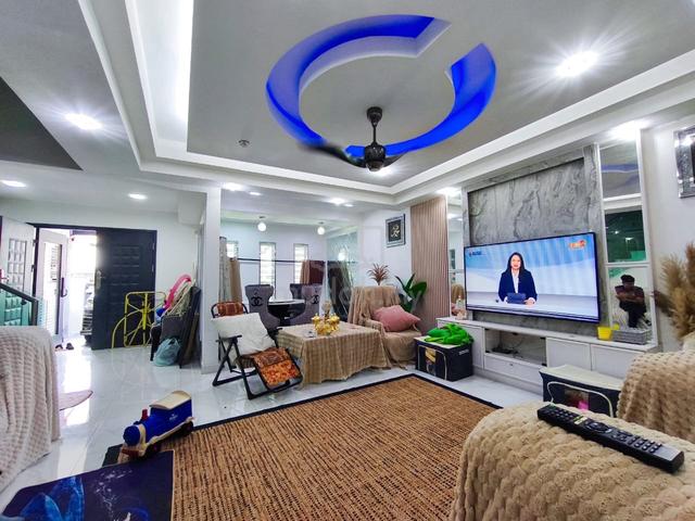 Taman Megah Ria Double Storey Terrace Bumi Lot Jalan Kempas House Sale 1