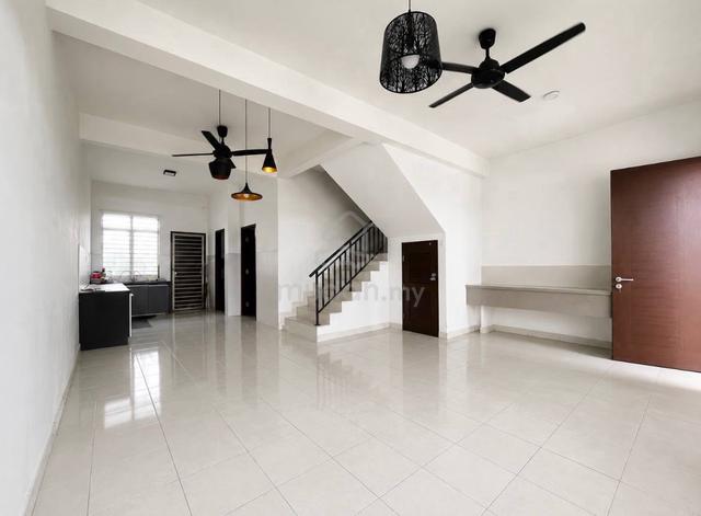 For Rent Double Storey Meranti Hillpark, Puncak Alam 1