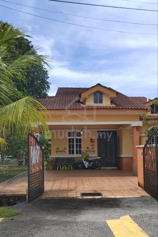 Single Storey BUNGALOW CORNER LOT, Taman Tuanku Jaafar, Senawang 1