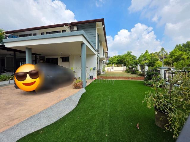 2 storey corner with big land. Fernlane. Freehold. Facing south 1