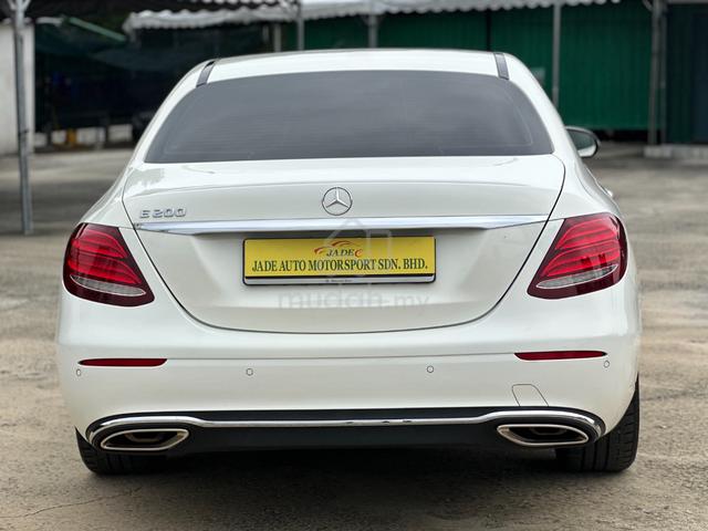 2017 Mercedes Benz E200 AVANTGARDE 2.0(RAYA PROMO) - 5