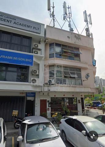 Renovated 1st Floor Shop Office, Persiaran Subang Indah, USJ, Near LRT 1